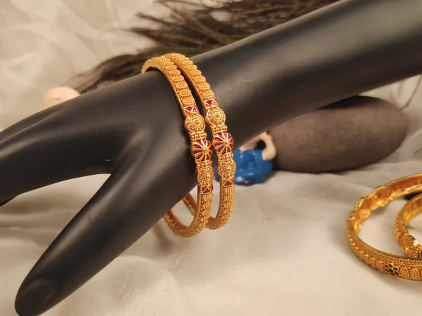1_Gram_Gold-Plated_High_Gold_Bangles_Set