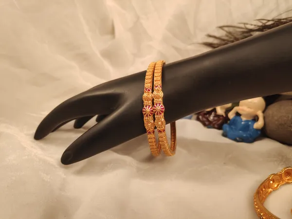 1_Gram_Gold-Plated_High_Gold_Bangles_Set