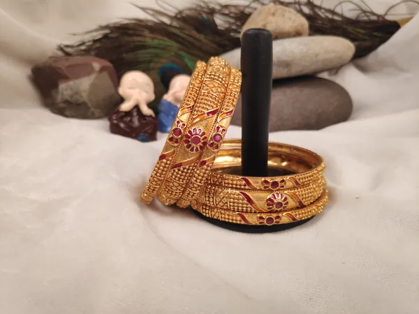 1_Gram_Gold-Plated_High_Gold_Bangles_Set
