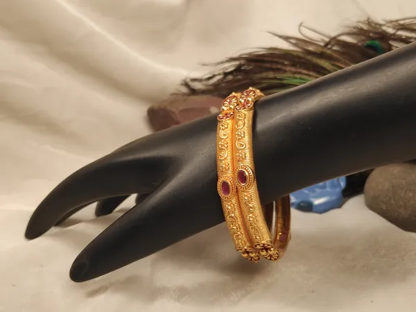 1_Gram_Gold-Plated_High_Gold_Bangles_Set