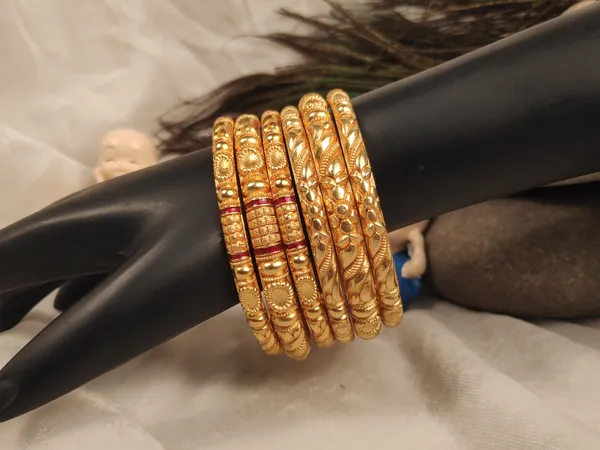 1_Gram_Gold-Plated_High_Gold_Bangles_Set