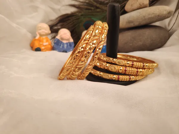 1_Gram_Gold-Plated_High_Gold_Bangles_Set