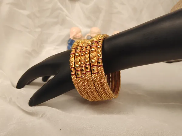 1_Gram_Gold-Plated_High_Gold_Bangles_Set