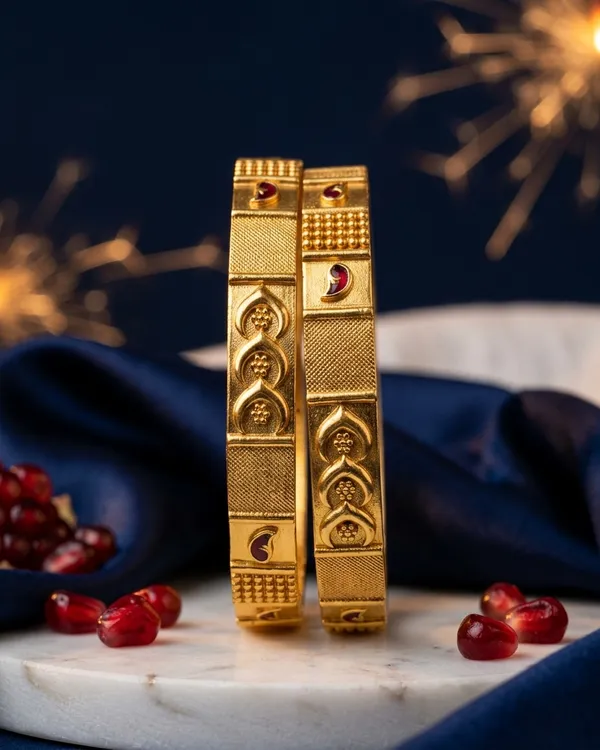 Traditional_Brass_Gold_Bangles_Set_with_Meenakari_Accents_�_High-Durability_Polish_Daily_Wear_Kada