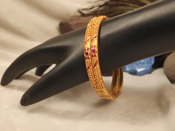 1_Gram_Gold-Plated_High_Gold_Bangles_Set