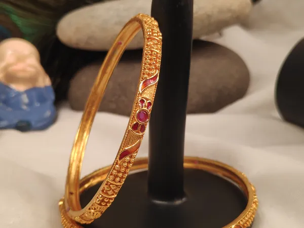 1_Gram_Gold-Plated_High_Gold_Bangles_Set