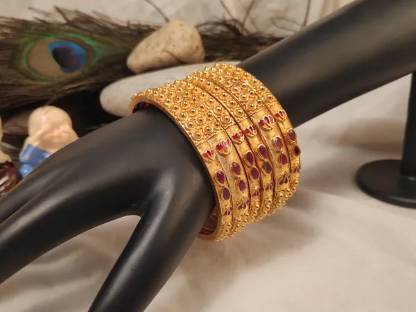 1_Gram_Gold-Plated_High_Gold_Bangles_Set