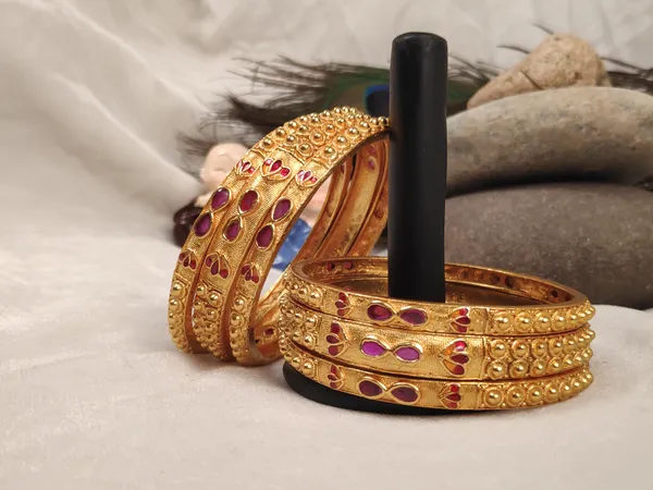 1_Gram_Gold-Plated_High_Gold_Bangles_Set