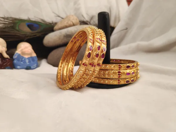 1_Gram_Gold-Plated_High_Gold_Bangles_Set