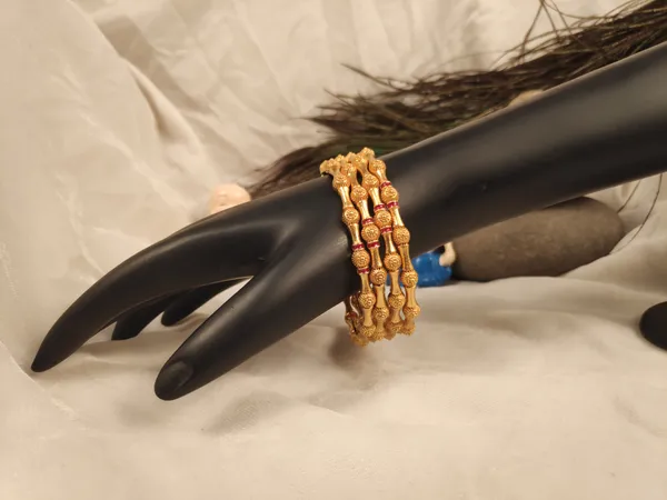 1_Gram_Gold-Plated_High_Gold_Bangles_Set