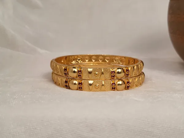 1_Gram_Gold-Plated_Brass_Rajasthani_Bangles_Set_Of_2