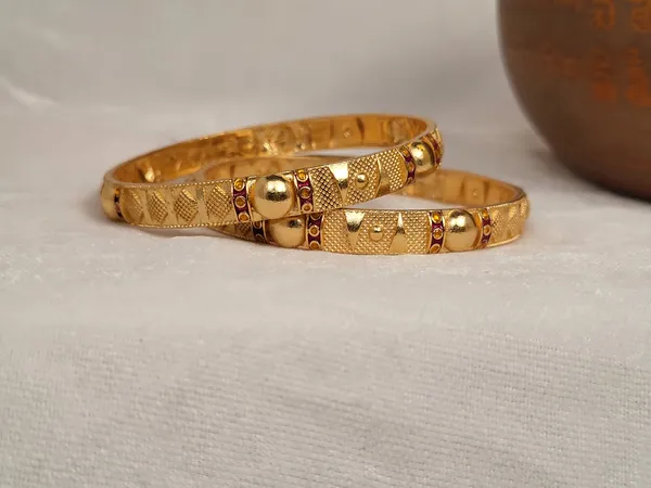 1_Gram_Gold-Plated_Brass_Rajasthani_Bangles_Set_Of_2