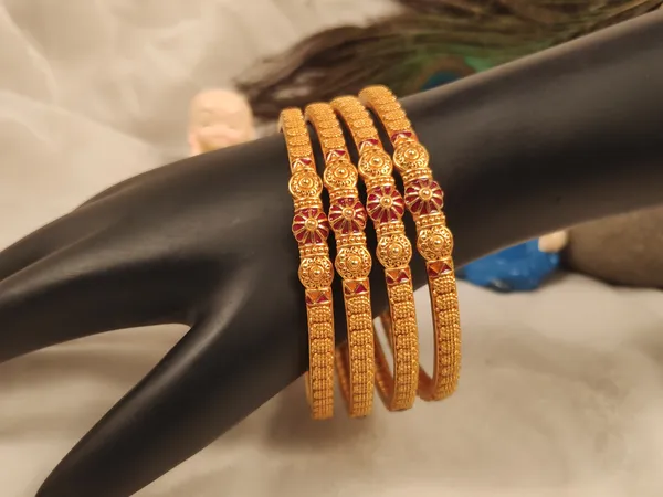1_Gram_Gold-Plated_High_Gold_Bangles_Set