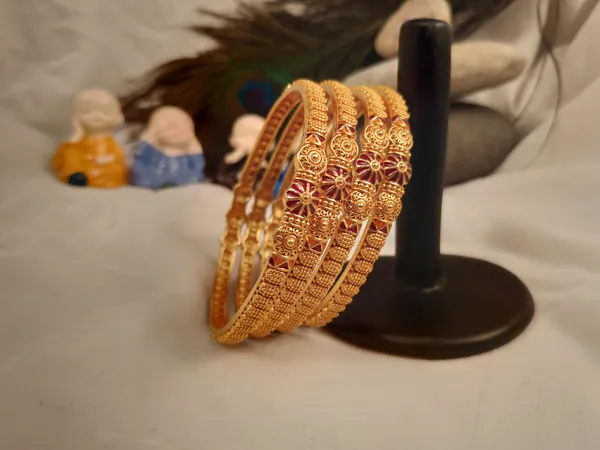 1_Gram_Gold-Plated_High_Gold_Bangles_Set