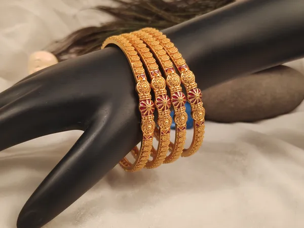 1_Gram_Gold-Plated_High_Gold_Bangles_Set