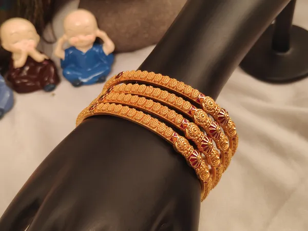 1_Gram_Gold-Plated_High_Gold_Bangles_Set