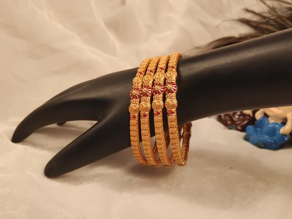 1_Gram_Gold-Plated_High_Gold_Bangles_Set