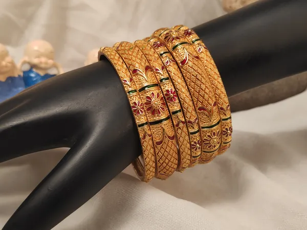 1_Gram_Gold-Plated_High_Gold_Bangles_Set
