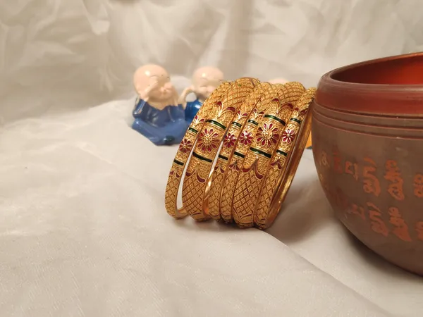 1_Gram_Gold-Plated_High_Gold_Bangles_Set