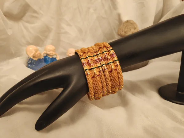 1_Gram_Gold-Plated_High_Gold_Bangles_Set