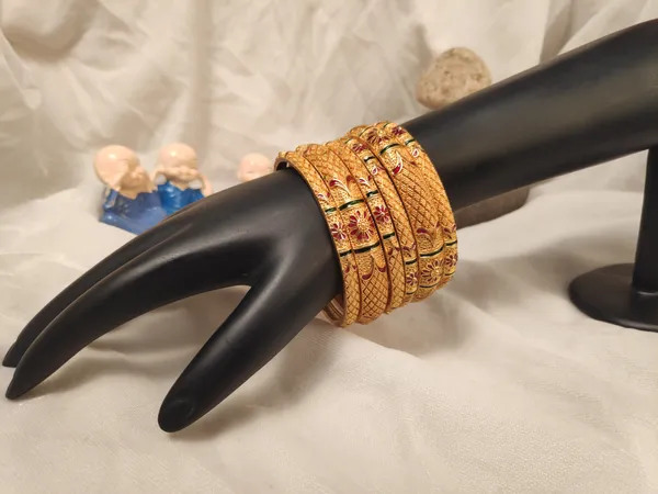 1_Gram_Gold-Plated_High_Gold_Bangles_Set