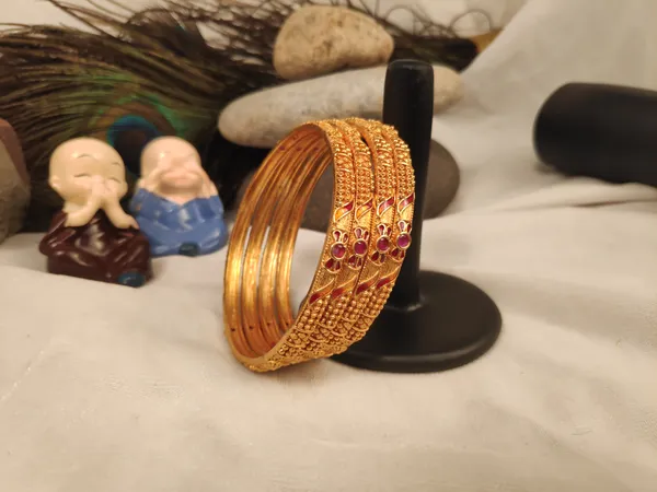 1_Gram_Gold-Plated_High_Gold_Bangles_Set