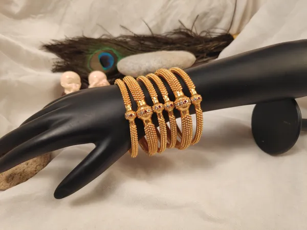 1_Gram_Gold-Plated_High_Gold_Bangles_Set