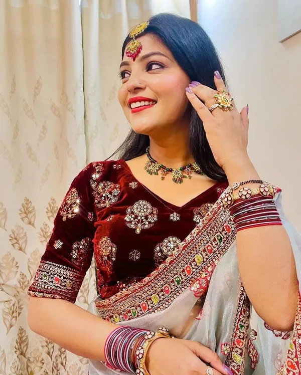 Off_White_&_Maroon_HEAVY_SOFT_TISSU_ORGANZA_SILK_Saree