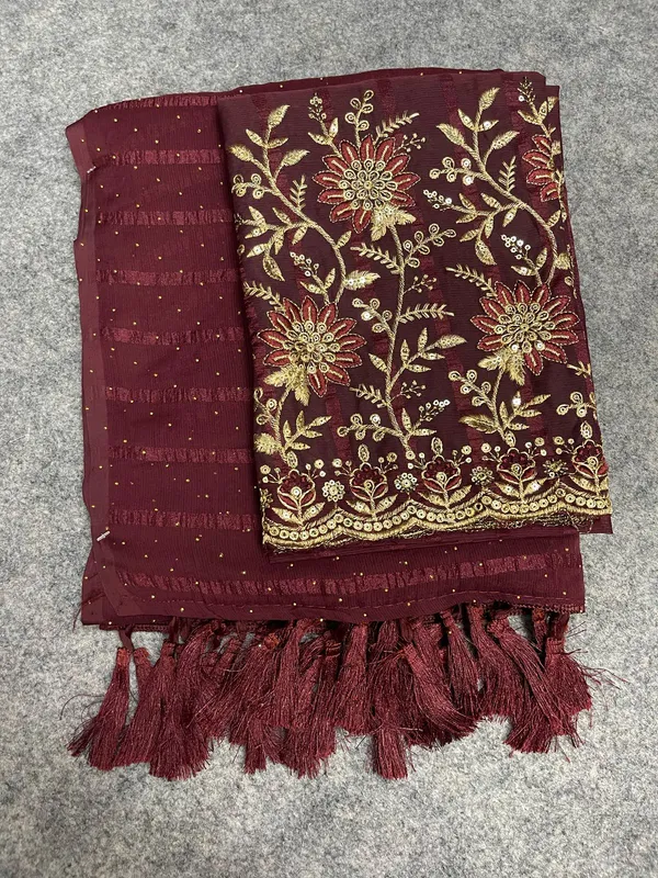 Maroon_Saree_Pattern_Jalar_Chati_Embellished_With_Blouse_Embroidered
