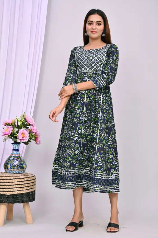 Green_Cotton_Blend_Printed_Regular_Kurta_For_Women