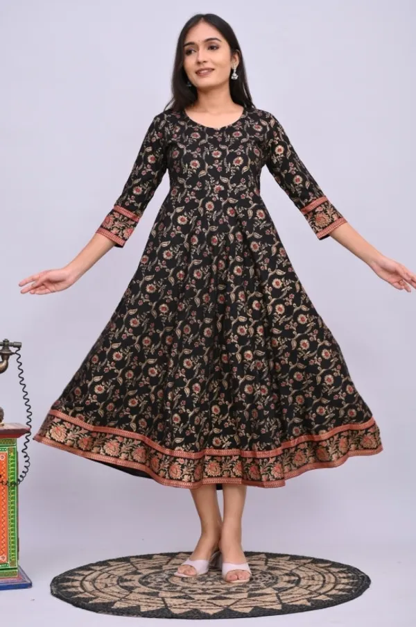 Black_Viscose_Rayon_Printed_Kurta_For_Women
