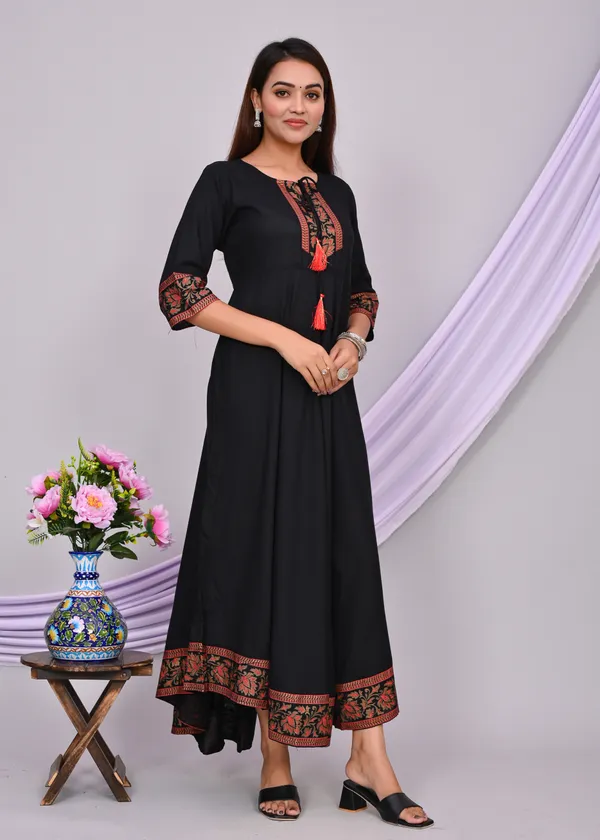 Black_Viscose_Rayon_Printed_Regular_Kurta_For_Women
