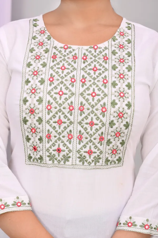 White_Viscose_Rayon_Printed_Regular_Kurta_For_Women