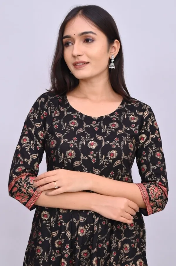 Black_Viscose_Rayon_Printed_Regular_Anarkali_Kurti_For_Women