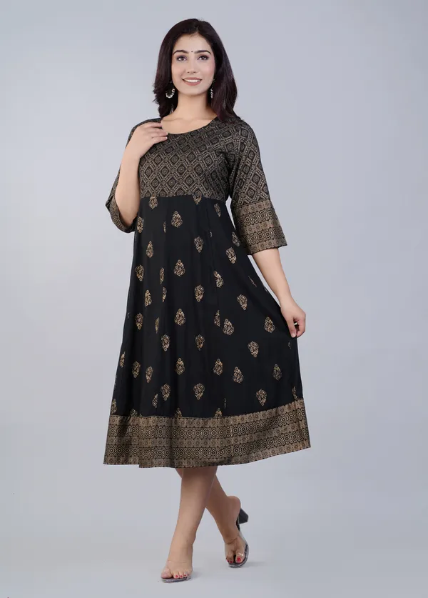 Black_Viscose_Rayon_Floral_Print_Regular_Kurti_For_Women