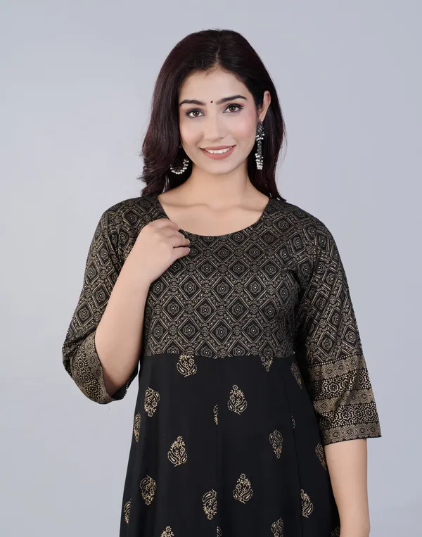Black_Viscose_Rayon_Floral_Print_Regular_Kurti_For_Women