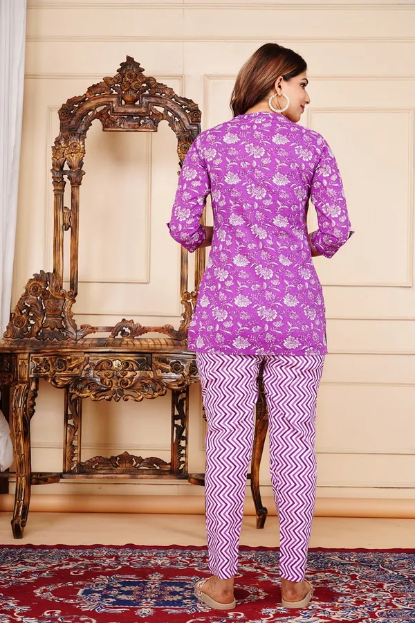 Purple_Cotton_Floral_Print_Regular_Top_&_Pyjama_Set_For_Women