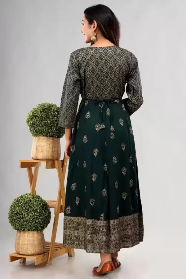 Green_Viscose_Rayon_Printed_Regular_Kurta_For_Women