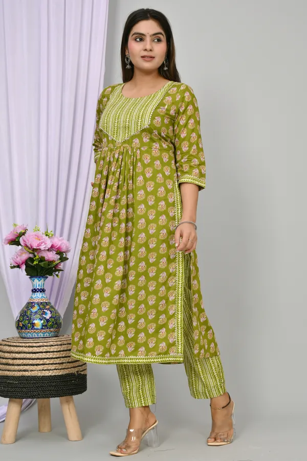 Green_Viscose_Rayon_Printed_Regular_Kurta_&_Palazzo_Set_For_Women
