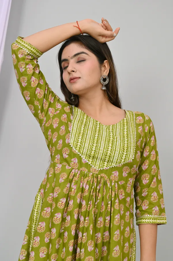 Green_Viscose_Rayon_Printed_Regular_Kurta_&_Palazzo_Set_For_Women