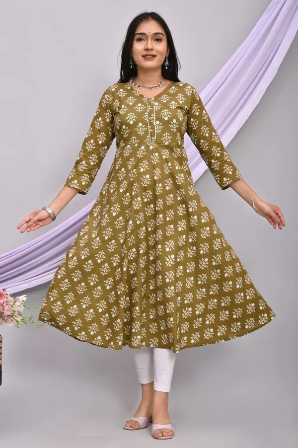 Green_&_White_Viscose_Rayon_Printed_Regular_Kurti_For_Women
