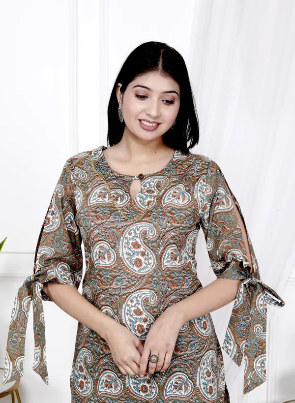 Grey_&_Black_Pure_Cotton_Floral_Print_Kurta_For_Women