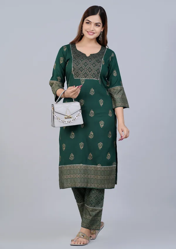 Green_Viscose_Rayon_Printed_&_Floral_Print_Regular_Kurta_&_Pant_Set_For_Women