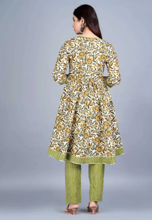 Green_Cotton_Blend_Printed_Regular_Kurta_&_Pant_Set_For_Women