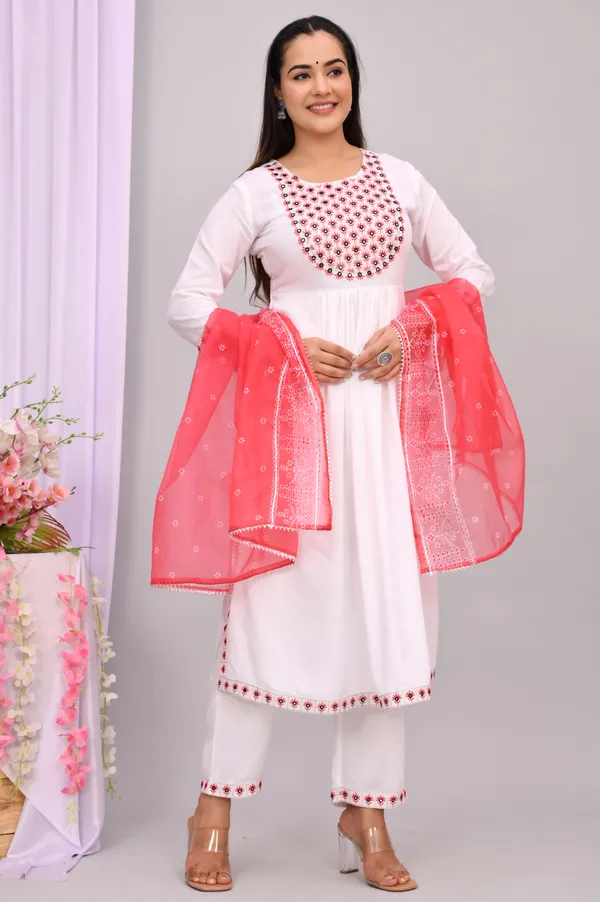 White_Viscose_Rayon_Printed_Regular_Kurta_&_Pant_Dupatta_Set_For_Women