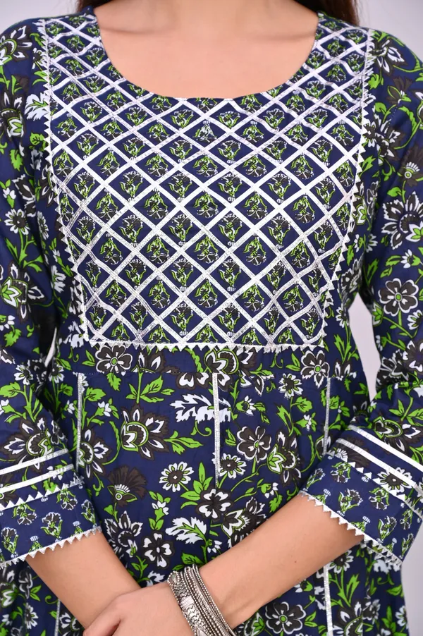 Green_Cotton_Blend_Printed_Regular_Kurti_For_Women
