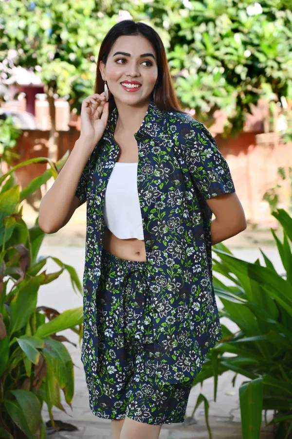 Green_Cotton_Silk_Printed_Regular_Shirt_Shorts_Set_For_Women
