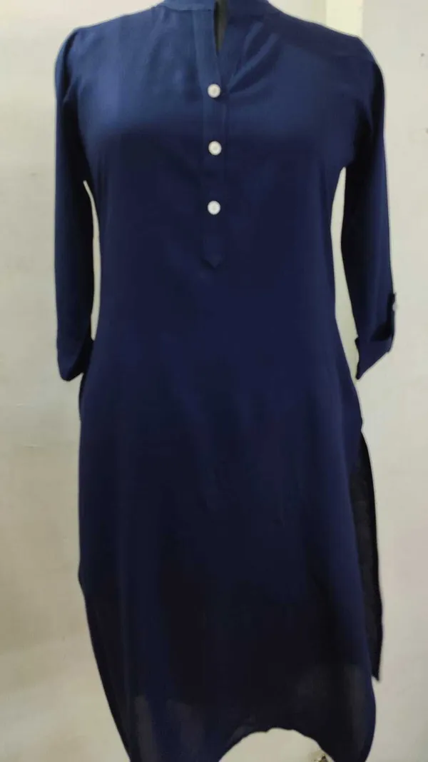 Blue_Viscose_Rayon_Solid_Regular_Kurta_For_Women