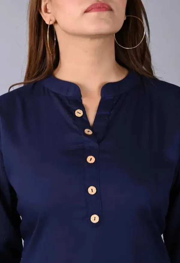 Blue_Viscose_Rayon_Solid_Regular_Kurta_For_Women