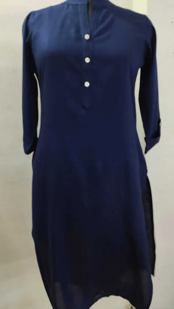 Blue_Viscose_Rayon_Solid_Regular_Kurta_For_Women